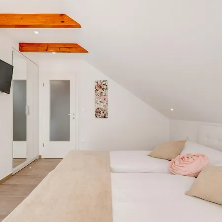 Apartamento Tudor 1