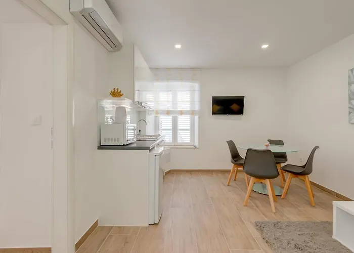 Tudor 1 Appartamento