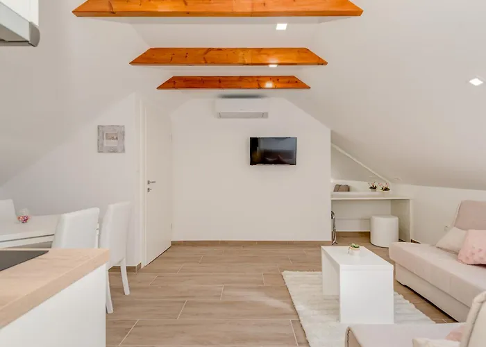 Tudor 1 Appartamento